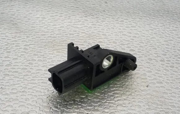 Volkswagen Tiguan Airbag deployment crash/impact sensor 5N0959351B