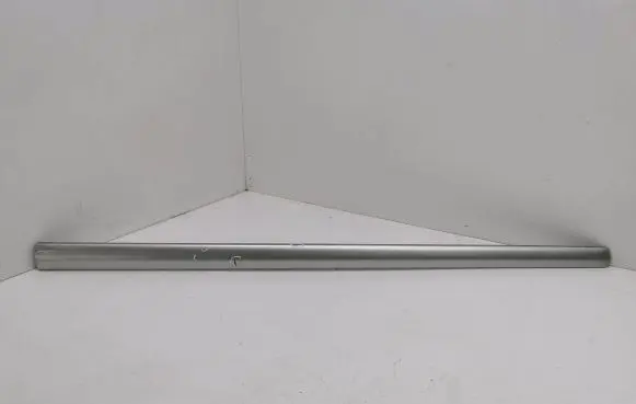 Toyota Corolla E120 E130 Front door trim (molding) 7573202190