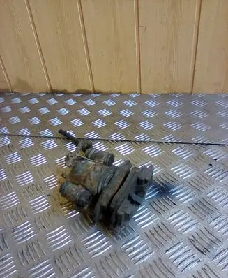 Chrysler 300M Rear brake caliper