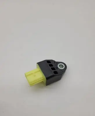 Toyota Auris E180 Airbag deployment crash/impact sensor 8983102160