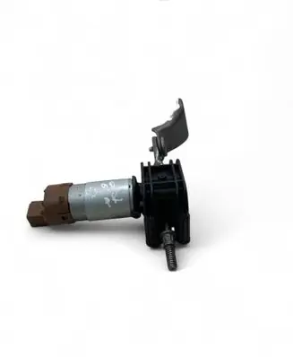 Volvo XC90 Seat adjustment motor C06710106