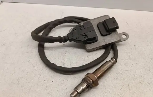 Mercedes-Benz GLC X253 C253 Lambda probe sensor A0009050208 A2C13684500287 0009050208