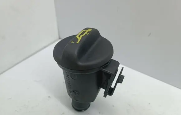 Citroen DS5 Oil fill pipe 9684359980