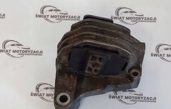 BMW 3 E90 E91 Engine mount bracket 30741583
