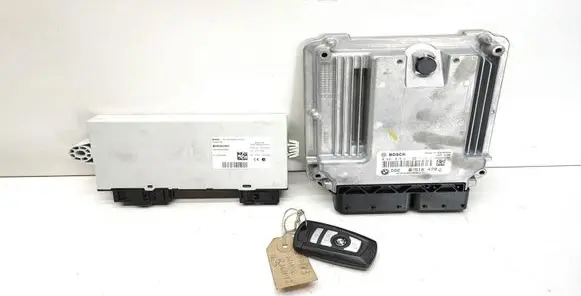 BMW X3 F25 Engine ECU kit and lock set 8518479 0281018611 9268751