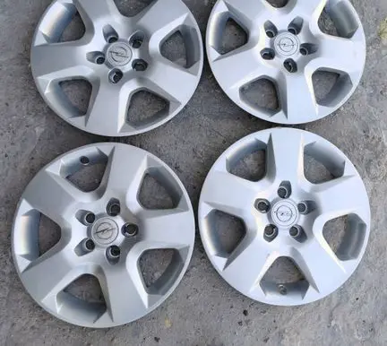 Opel Astra H R16 wheel hub/cap/trim 13198634NN