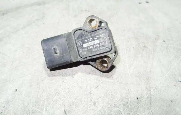 Volkswagen Caddy Air pressure sensor 0281002399 038906051B