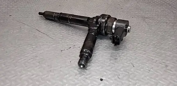 Opel Astra H Fuel injector 0445110175