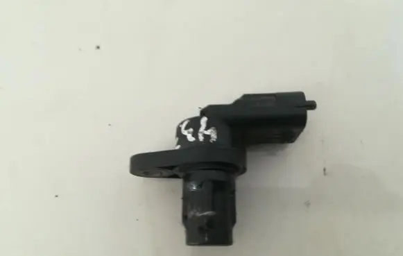 KIA Sportage Camshaft position sensor 3930027400 39300-27400