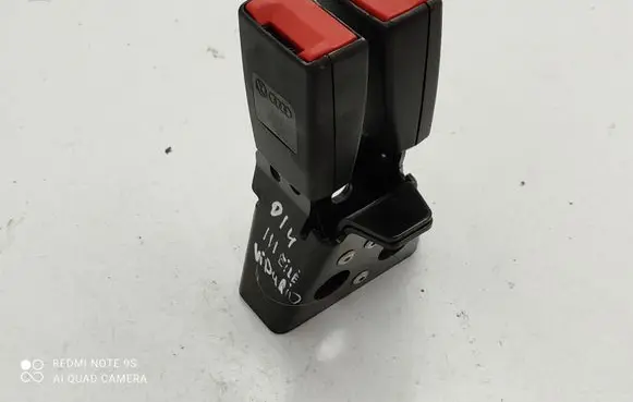 Audi Q7 4L Rear seatbelt buckle 4L0857739