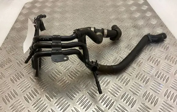 Volkswagen Tiguan Engine coolant pipe/hose 04L121064AE