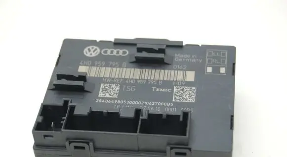 Volkswagen Touareg II Door control unit/module 4H0959795B