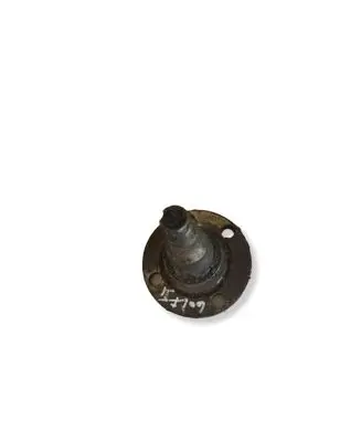 Volkswagen Golf II Stub axle