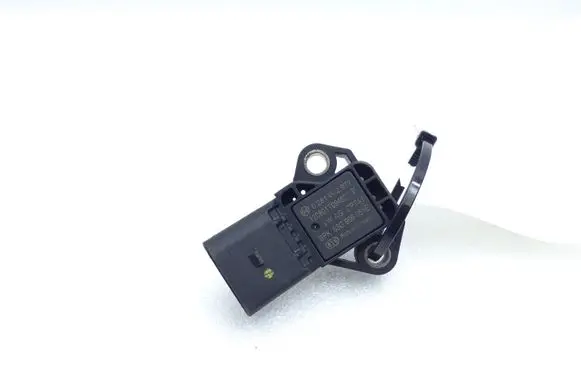 Volkswagen PASSAT B7 Air pressure sensor 0281002977 03G906051E