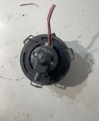 Mazda 3 I Heater fan/blower BN7N02 1940000270