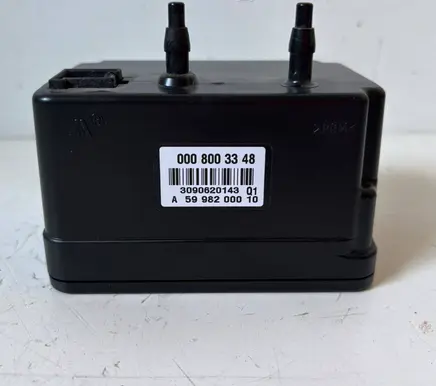 Mercedes-Benz C W204 Central locking vacuum pump A5998200010