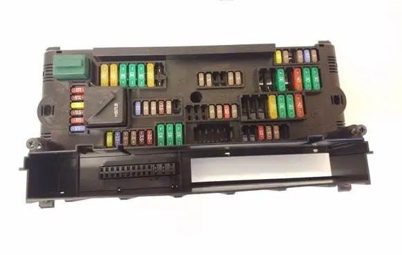 BMW X4 F26 Fuse module 016704881 931515002 317033444