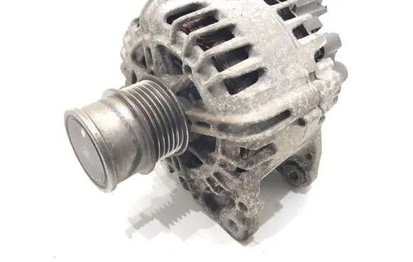 Skoda Rapid (NH) Generator/alternator 04E903015