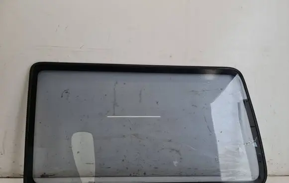 Volkswagen Transporter - Caravelle T4 Rear side window E143R001025 DOT27M320AS2