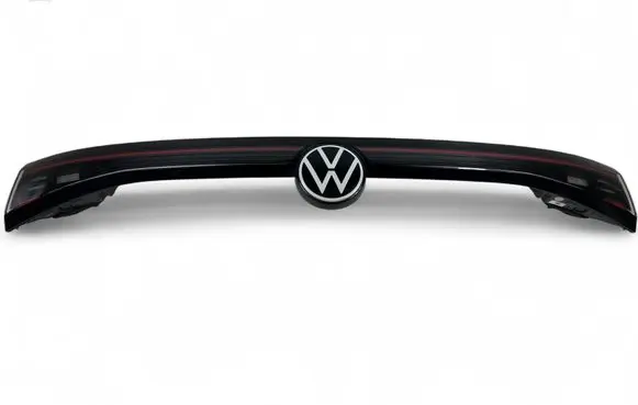 Tailgate rear/tail lights