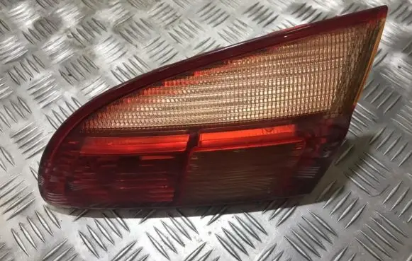 Toyota Avensis T220 Tailgate rear/tail lights 89024485