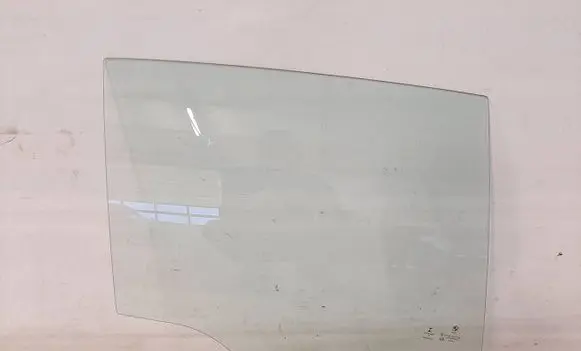 BMW 1 F20 F21 Rear door window glass 