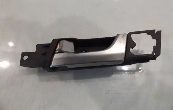 Chevrolet Captiva Rear door interior handle