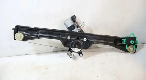 Fiat Linea Front window lifting mechanism without motor