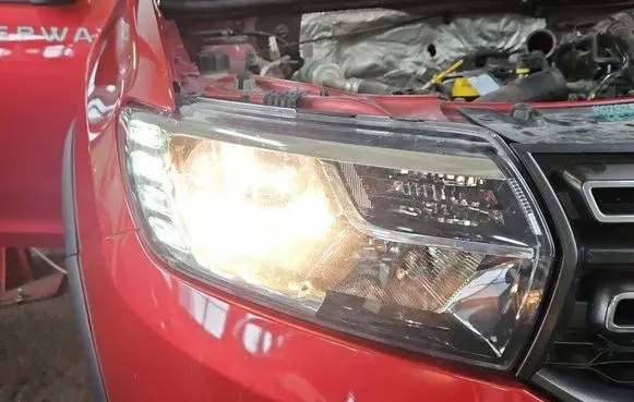 Dacia Sandero Headlight/headlamp 260103529R IMPRK1480732