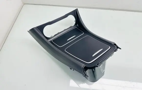 Mercedes-Benz A W176 Center console A1766804600 1326979A 18102015
