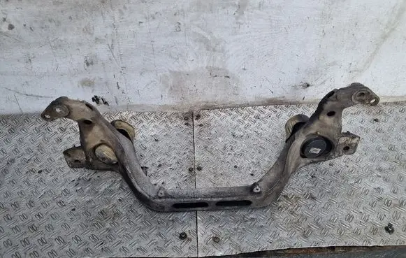 Volkswagen Touareg I Front subframe 7L6199207 7L6199131C