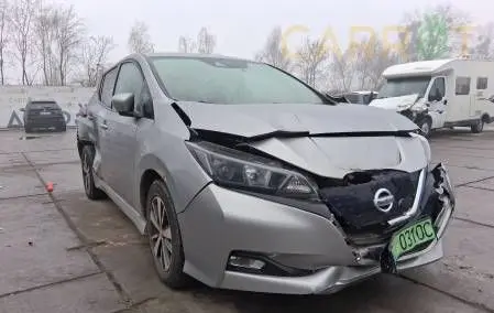 Nissan Leaf II (ZE1) Hybrid / electric car battery 295B05SH0A 189K002494
