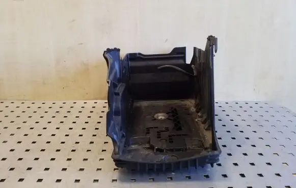 Battery box tray