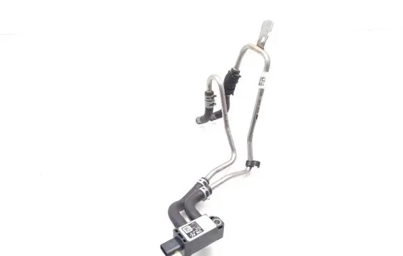 Audi Q2 - Exhaust gas pressure sensor 04L906051M 04L131552GJ