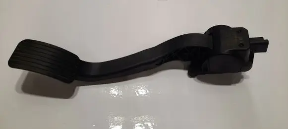 Citroen C4 I Picasso Accelerator throttle pedal 9654745380