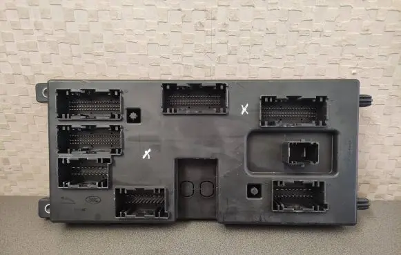 Jaguar E-Pace Central body control module J9C3-14F041-AC