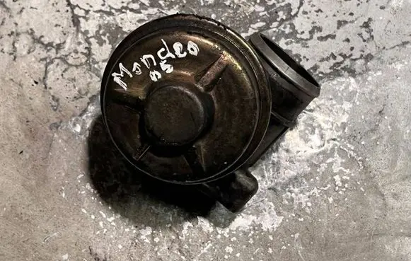 Ford Mondeo Mk III EGR valve 259C04P