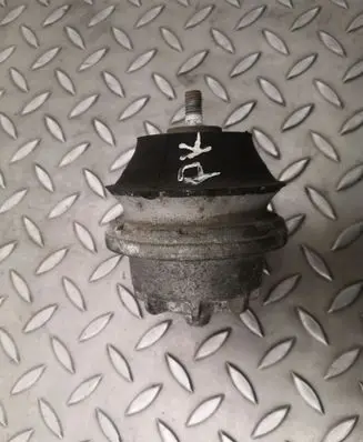 Jaguar XJ X40 Engine mount bracket MNC7500AB