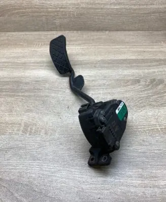 Audi A4 S4 B6 8E 8H Accelerator throttle pedal 8E2721523A