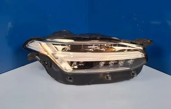 Volvo XC90 Headlight/headlamp 31655715 89915196