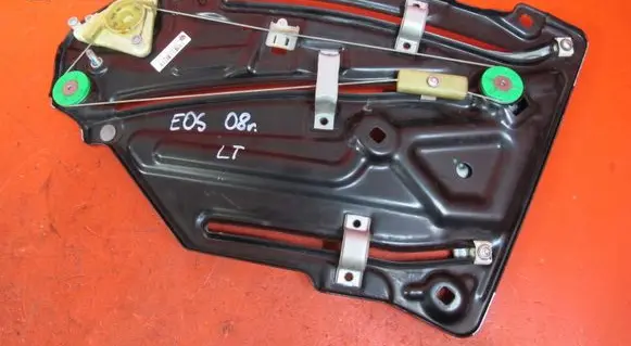 Volkswagen Eos Rear door window regulator with motor 1Q0839401B