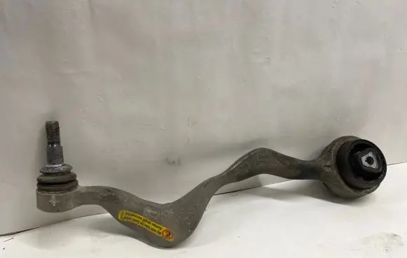 BMW 1 E81 E87 Front lower control arm/wishbone AW6082