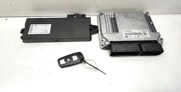 BMW 1 E81 E87 Engine ECU kit and lock set 8506281 0281016068 9226238