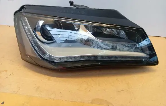 Audi A8 S8 D4 4H Headlight/headlamp 4H0941004