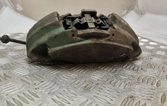 Mercedes-Benz GLC X253 C253 Front brake caliper