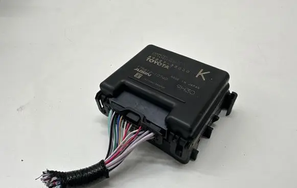 Toyota Camry VIII XV70 Other control units/modules 8922733030