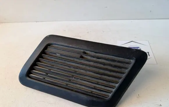 Ford Focus Quarter panel pressure vent JX7BA455A19 C73UA