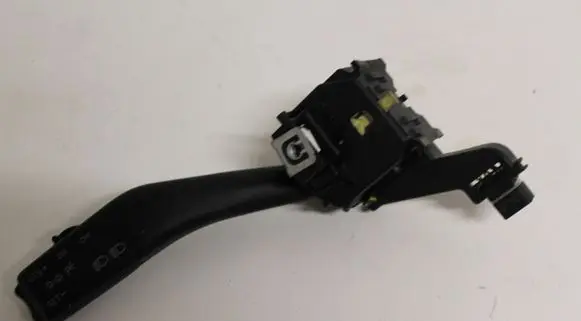 Skoda Octavia Mk2 (1Z) Indicator stalk 1K0953513A 01103501