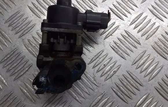 Suzuki Swift I EGR valve 69G0