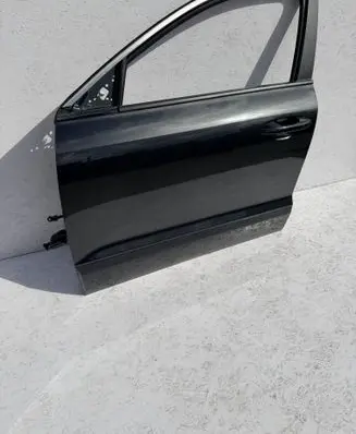 KIA Niro Front door 